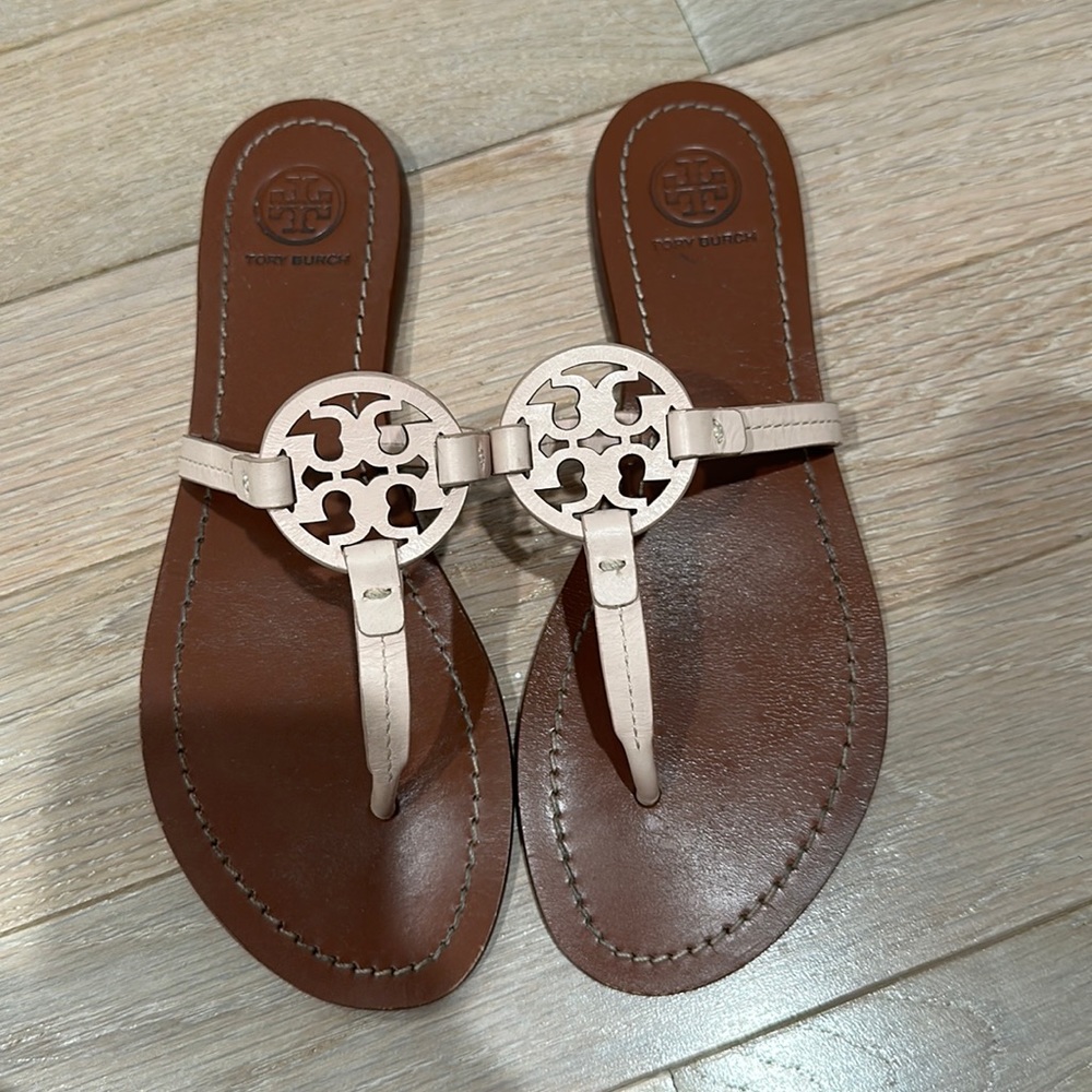 Tory Burch sandal size 7